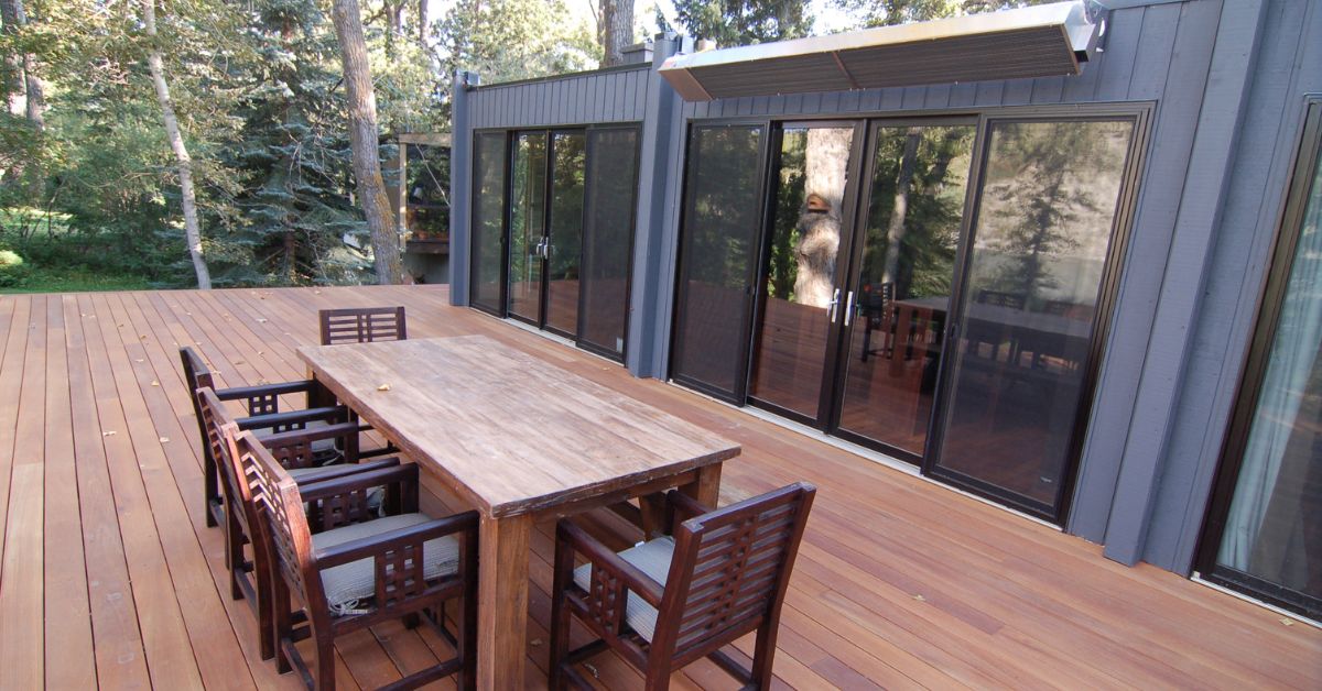 9 Reasons Your Backyard Patio Needs an Infrared Heater